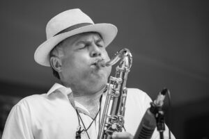 30代の大人ニキビとたるみを解消する糸リフトの効果は？