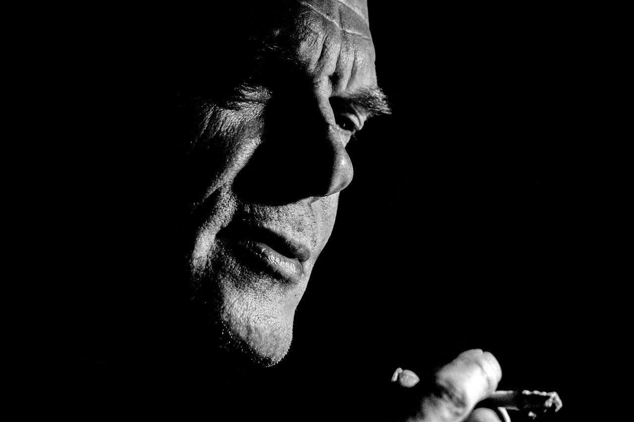 大人ニキビとたるみを改善するハイフの持続期間はどれくらい？